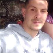 Licenciado en educación física, entrenador de fútbol y entrenador personal.
Doctors clase a niños, jóvenes y adultos